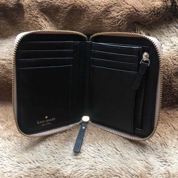 Kate Spade Wallet - Picture 4 of 4